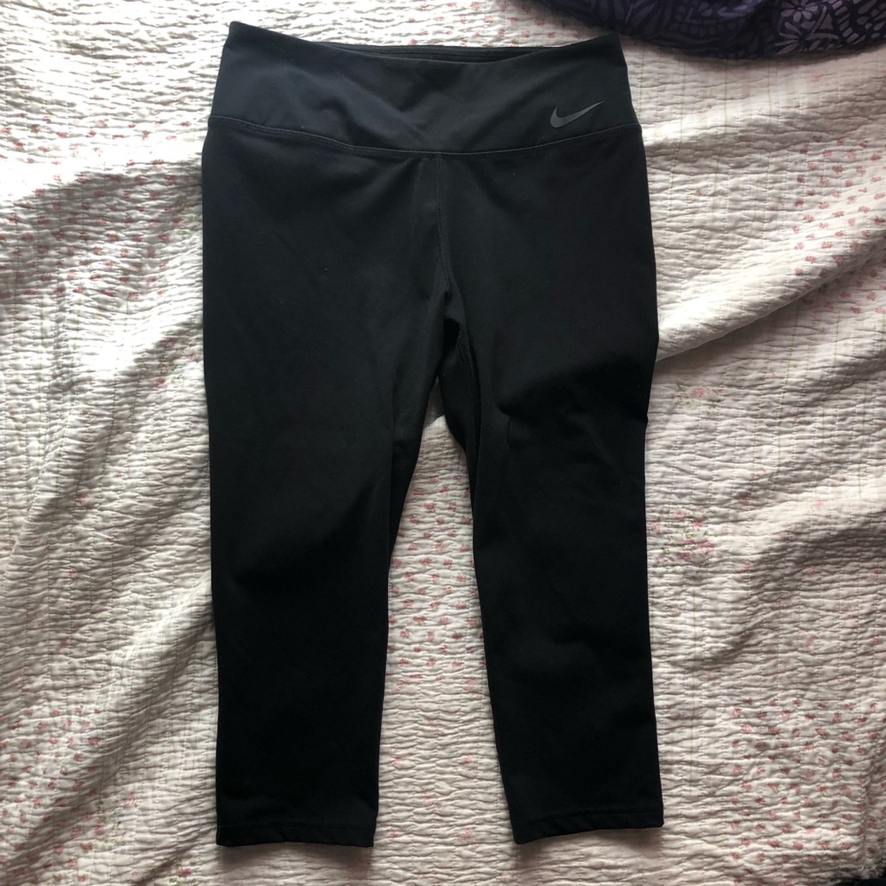 nike 3/4 dri-fit leggings